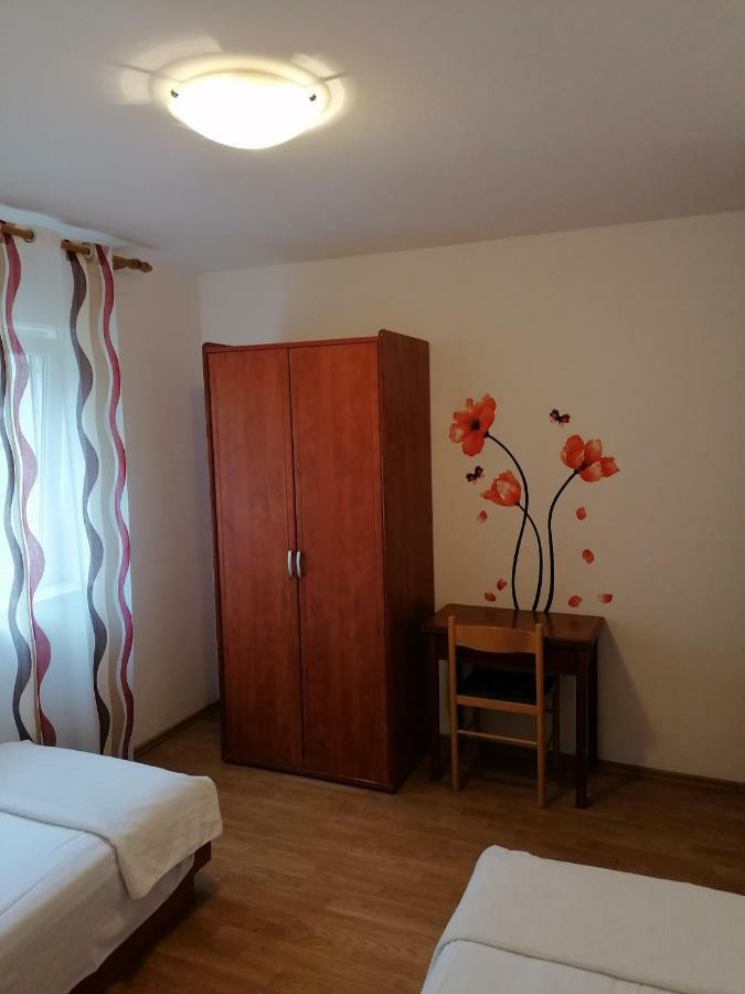 Apartments Marlen 말리로시니 외부 사진
